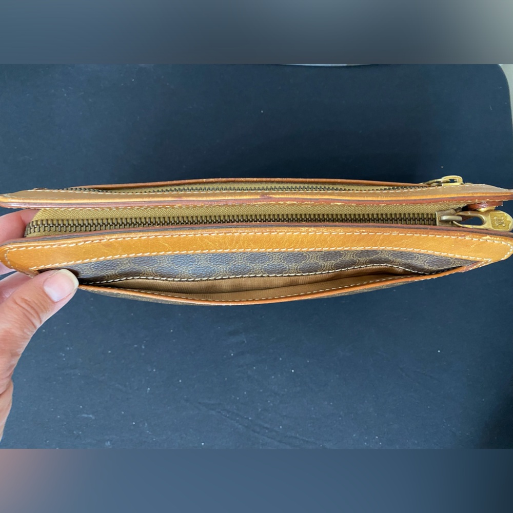 Celine Triomphe Clutch - Picture 7 of 16